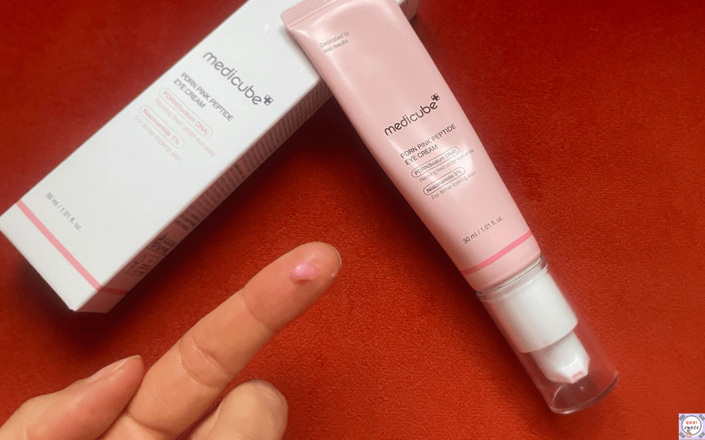 Tube du contour des yeux PDRN Pink Peptide Eye Cream - Medicube